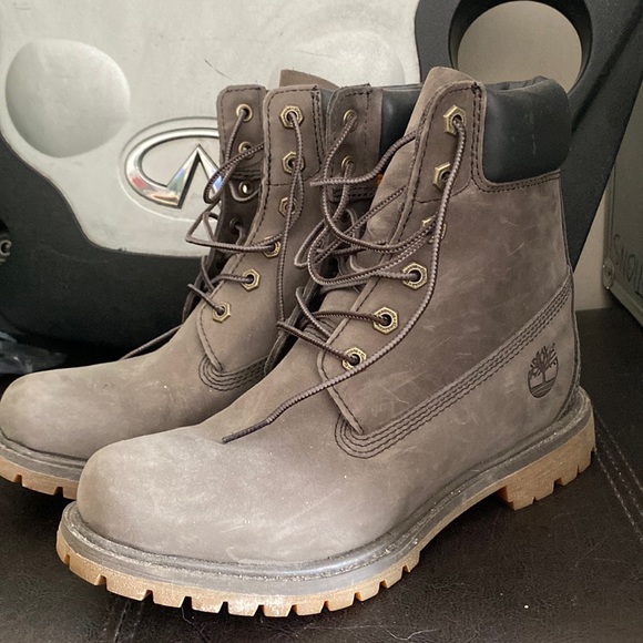 Timberland Boots - Picture 1 of 4